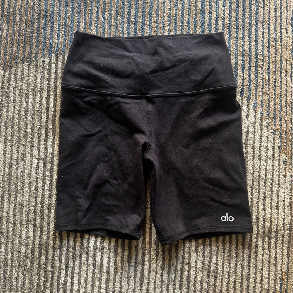 ALO Yoga Black Women's Shorts